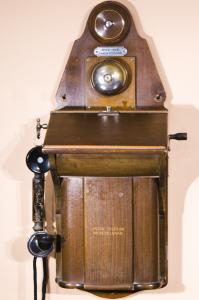 Collection Lombard - Telephones anciens - 