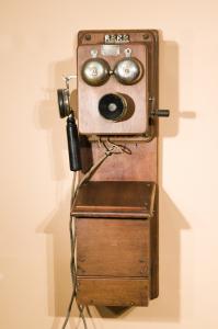 Collection Lombard - Telephones anciens - 