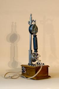 Collection Lombard - Telephones anciens - 