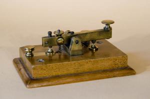 Collection Lombard - Telephones anciens - 